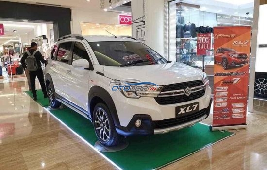 Suzuki XL7 nhập khẩu Indonesia, Đủ màu, Giao xe ngay.